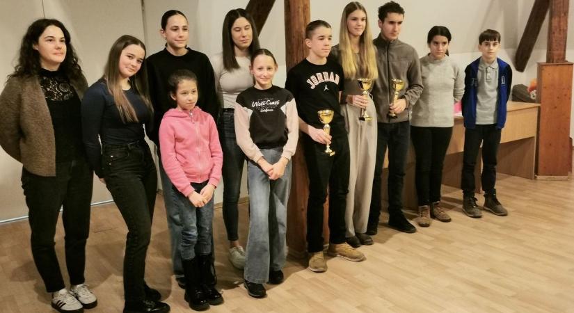 Változatos évet zártak a barcsi triatlonisták