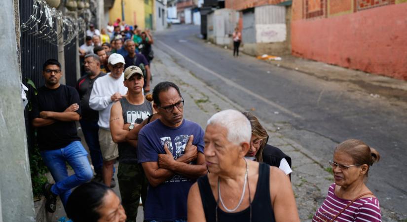 Kína bírálta az Egyesült Államokat Venezuela kapcsán