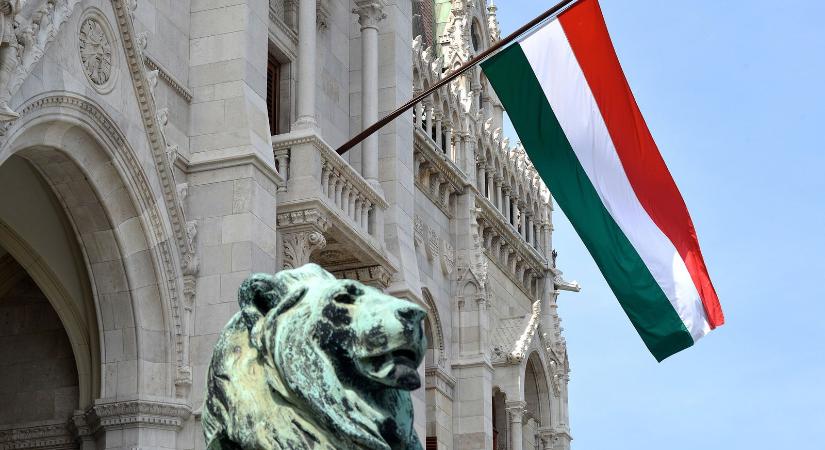 Azonnali figyelmeztetést adott ki a kormány, életveszélyes helyzet alakult ki, vörös kód lépett életbe