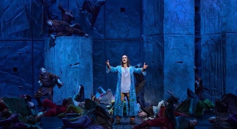 Először Magyarországon a legendás Notre-Dame de Paris musical