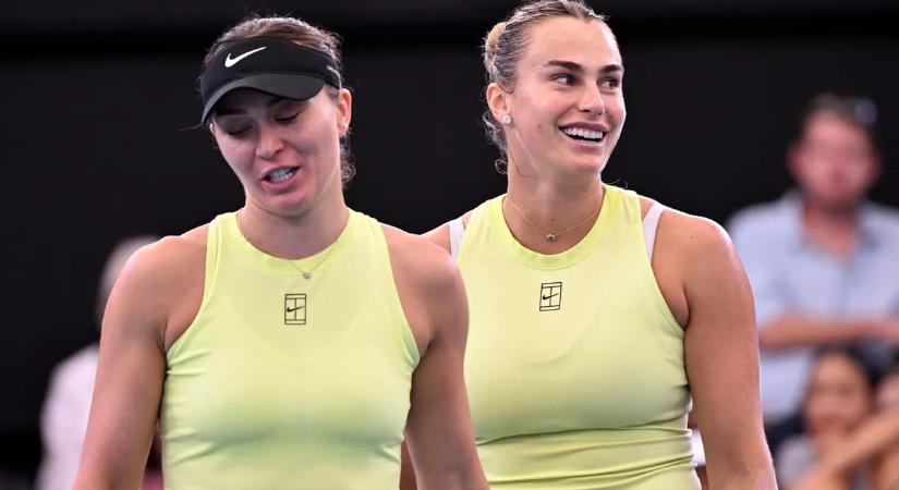 Újabb szexi teniszezőnő szállt be a buliba: a sztártrió forró tánca felrobbantotta az internetet! – videó, képek