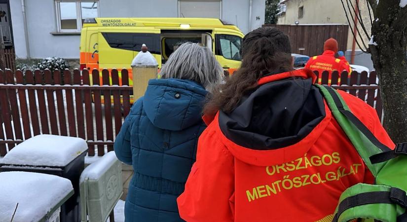 Havazás: több mint négyezer mentési feladatot láttak el a mentők