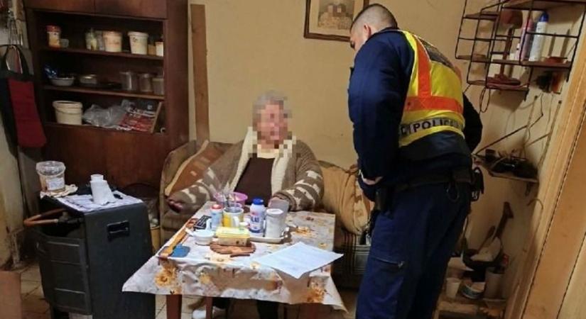 Hideg lakásban, élelem nélkül maradt egy idős asszony, a rendőrök segítettek neki