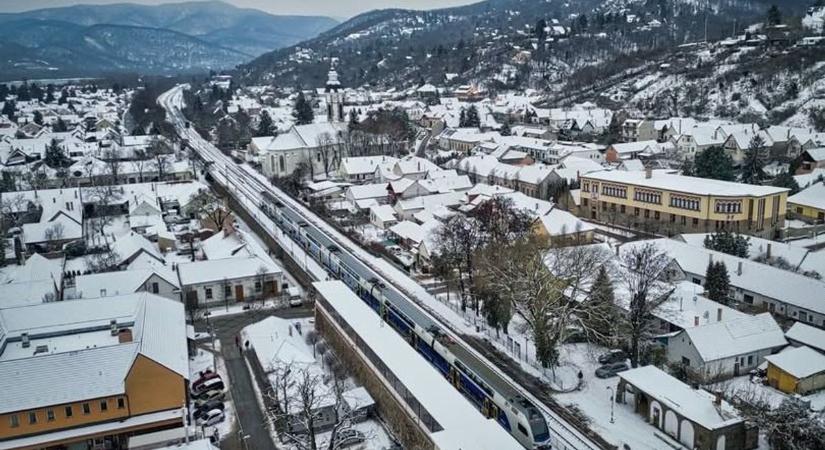 Lázár János bejelentést tett: ezek a vonatok biztos késni fognak