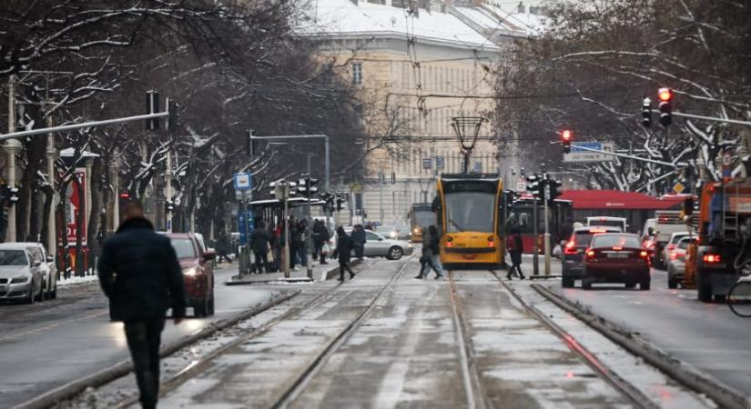 A nagy kérdés, ami sokakban felmerülhet: hol, kinek a feladata havat takarítani?