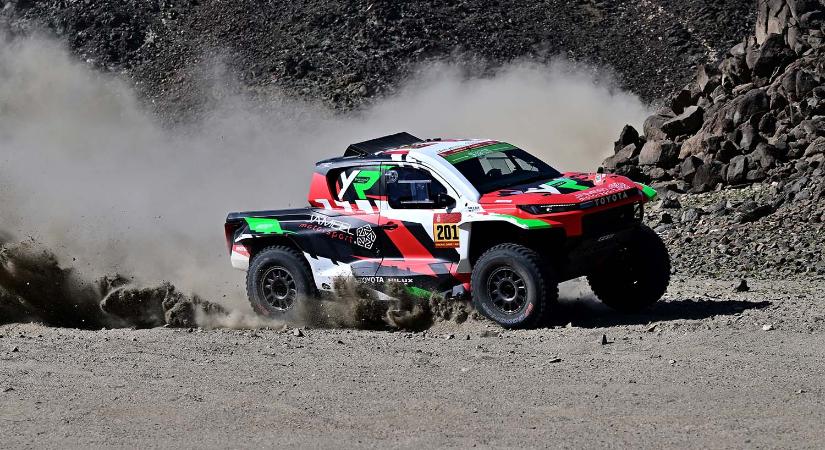 Drámai meglepetés történt a Dakaron