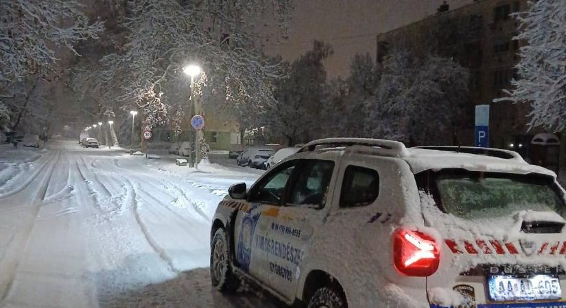 A hidegben is figyeltek a rászorulókra Gyöngyös utcáin