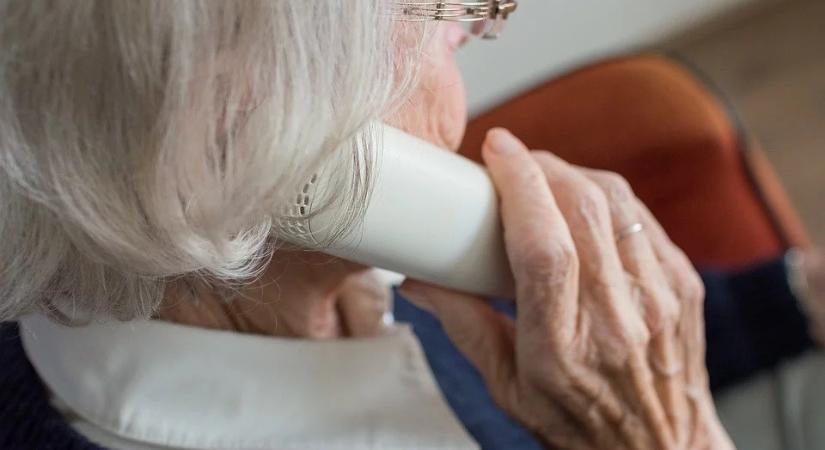 Brit központból szervezték az „unokázós” csalásokat