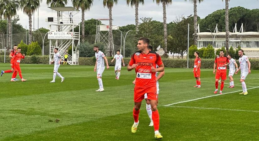 NB I-es felkészülés: Visszatérő és próbázó is volt a Szparinál