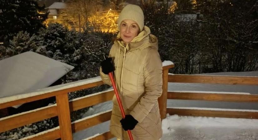 Détár Enikőt is betemette a hó: hogy kiássa magát, meglepő segítséget kapott