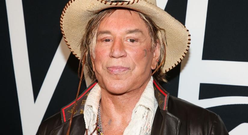 Megalázó – Mickey Rourke kiakadt a rajongók adakozásán
