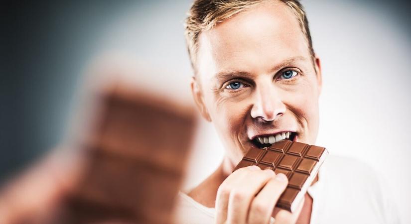 Így eszik egy nárcisztikus: két dologból többet fogyasztanak, mint az átlag