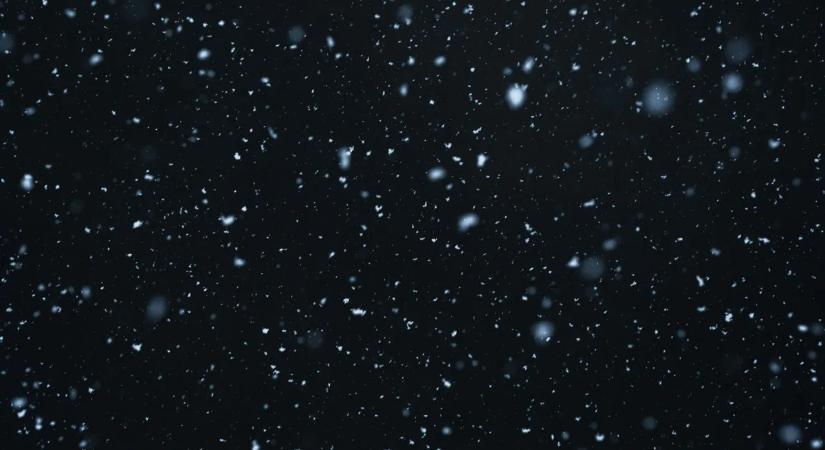 Hó és sínekre dőlt fák akadályozták a vasúti közlekedést Horvátországban