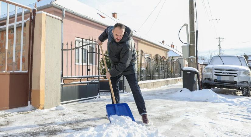 Most aztán van mit lapátolni - Hol szerezhetjük be az eszközt hozzá?