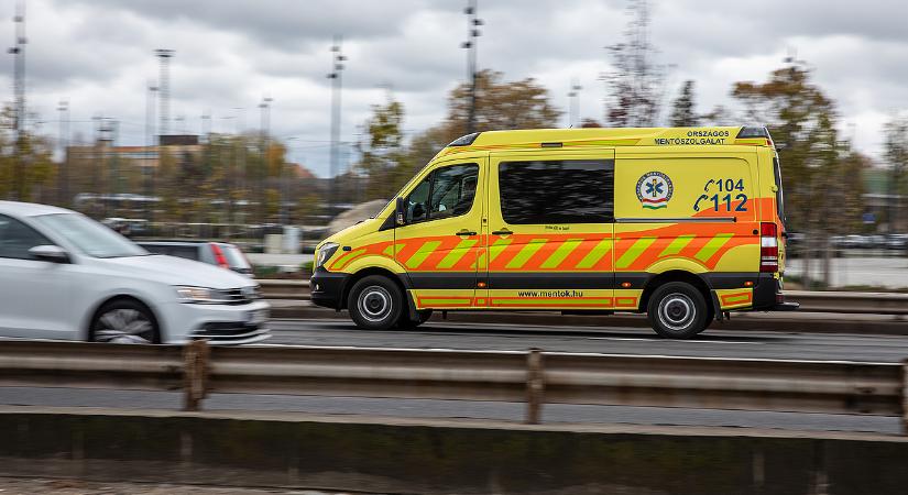 Amikor bokatörést szenved még a mentős is a havazásban...
