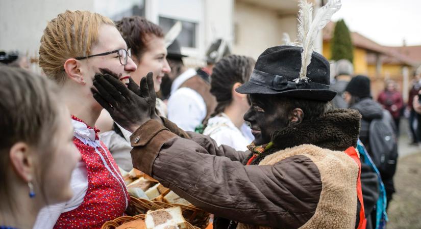 Remélés 2026 Novaj