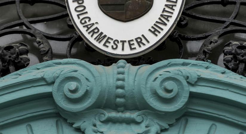 90 százalékos elvonás a kormány pénzadománya – mutatta be saját városa példáján egy polgármester