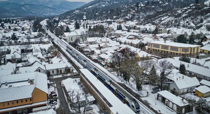 Leállt a vasúti teherforgalom, megszólalt a miniszter az ügyben