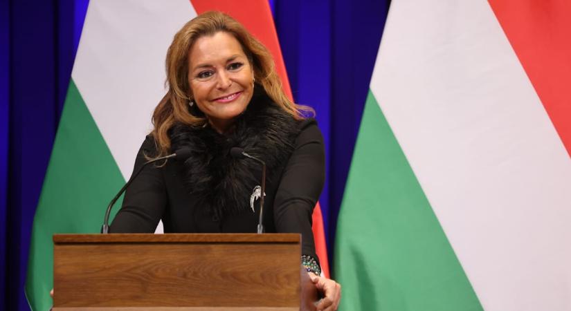 Vitályos Eszter amerikai hókotrókkal illusztrálja a magyar hóhelyzetről szóló bejegyzéseit