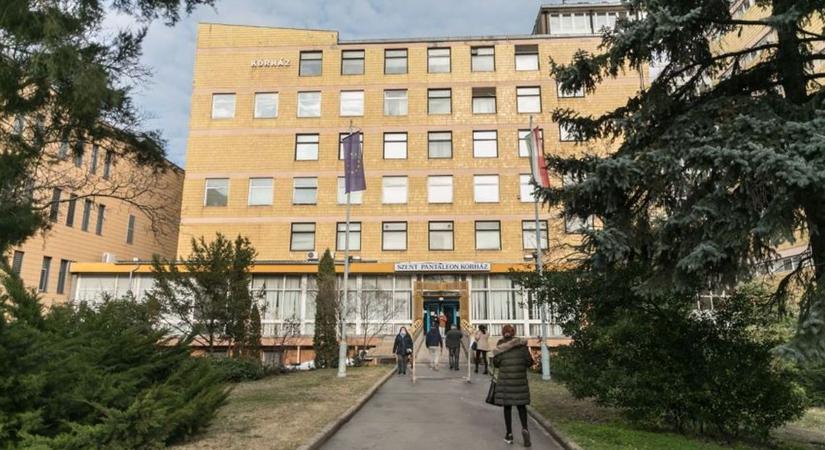 Hosszú évek munkája után osztályvezető váltás történt a Dunaújvárosban