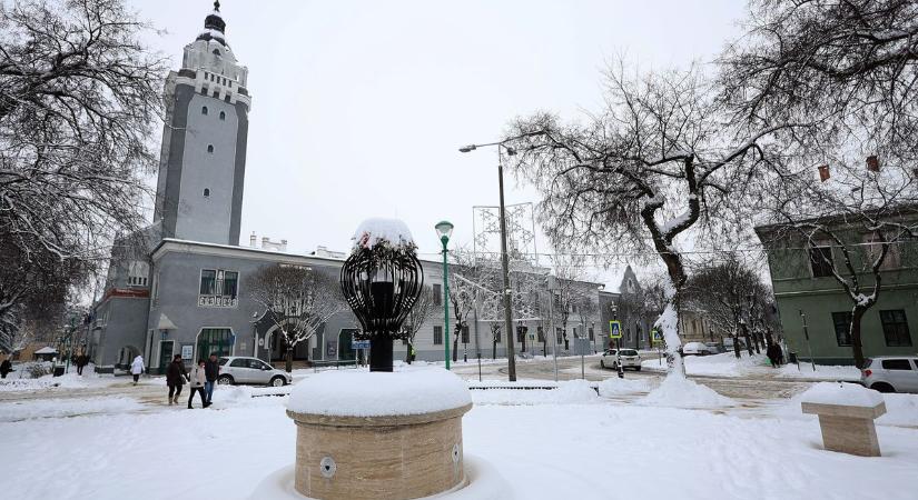 Régen látott csodás képek a behavazott Kiskunhalasról – fotók