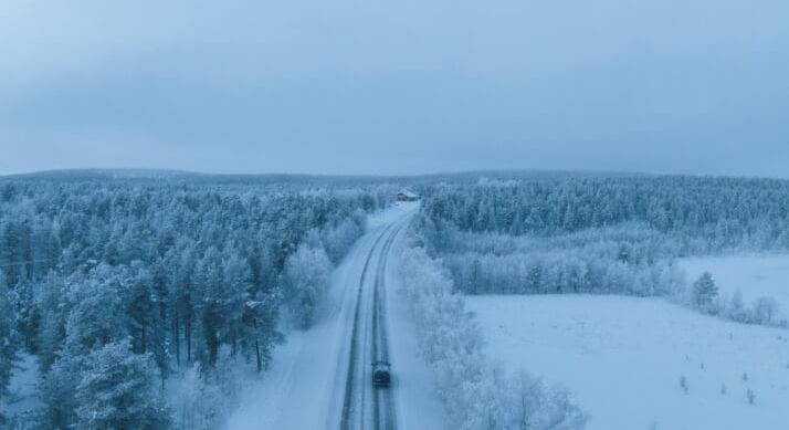 Évek óta nem látott havazás – Forgalmi fennakadások, hófúvás és kemény fagy jön Magyarországon
