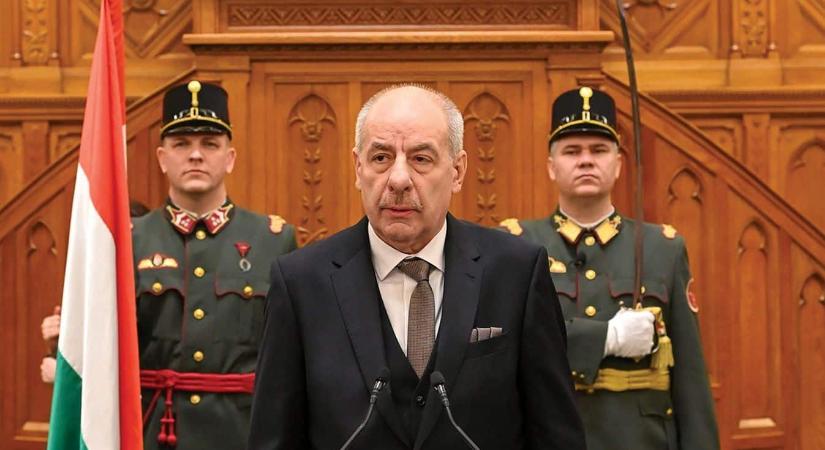 Szokatlan: Ennyi embernek adott kegyelmet tavaly Sulyok Tamás