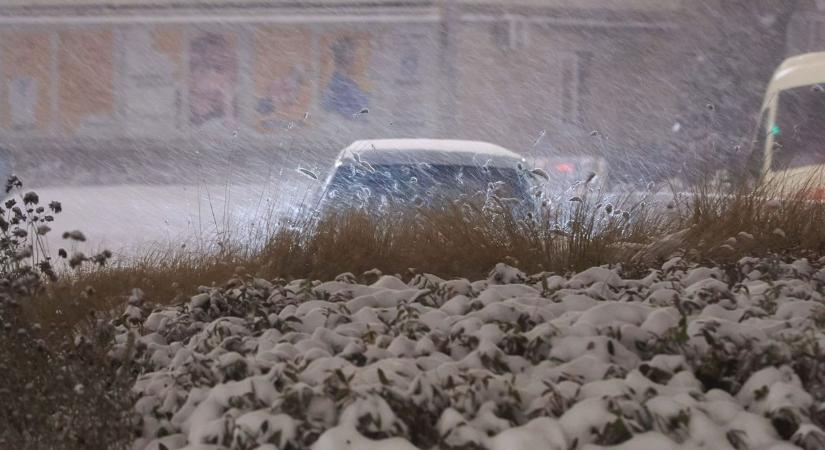 Nem tágít a tél, szelet is kapunk a nyakunkba