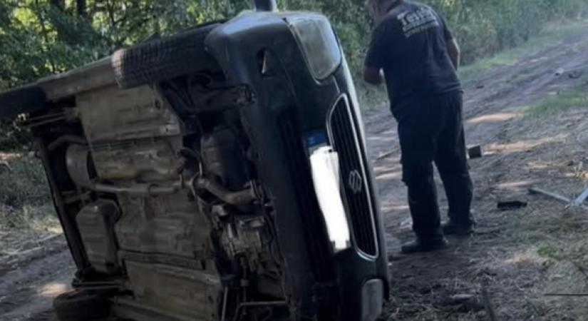 80 ezer forintra bírságolták a hatvanpusztai biztonsági őrt, aki nekiment Hadházy Ákos autójának