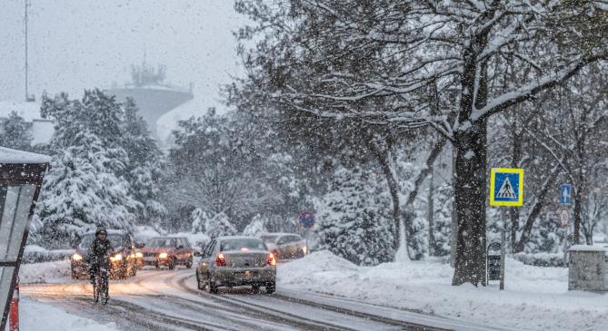 Az ország 3/4-ét 20 centi feletti hó borítja