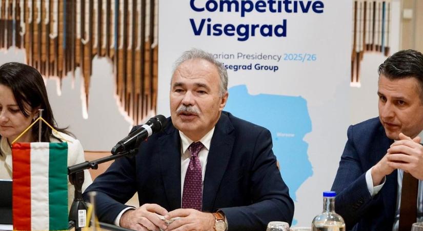 A nap, amikor a V4 újra összeáll: a tét óriási, ha kell, asztalt borítanak Brüsszelben