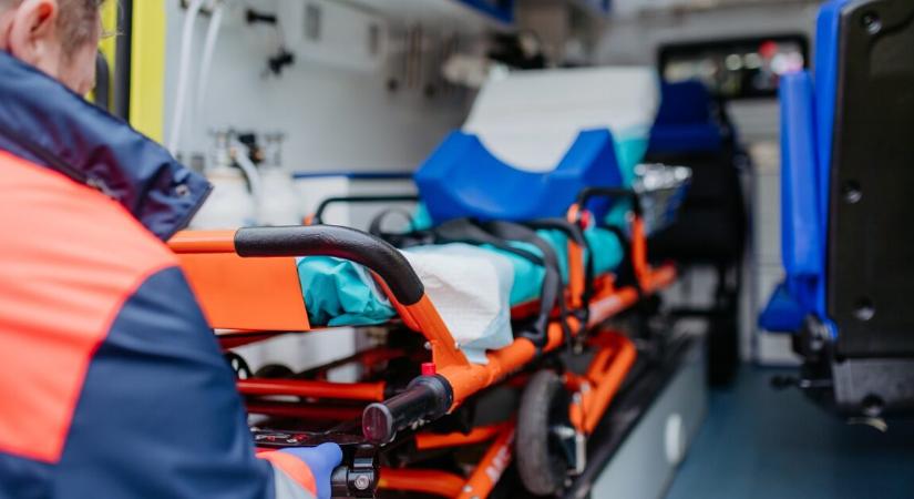 Tragikus körülmények között hunyt el egy 16 éves lány – már a helyszínen meghalt