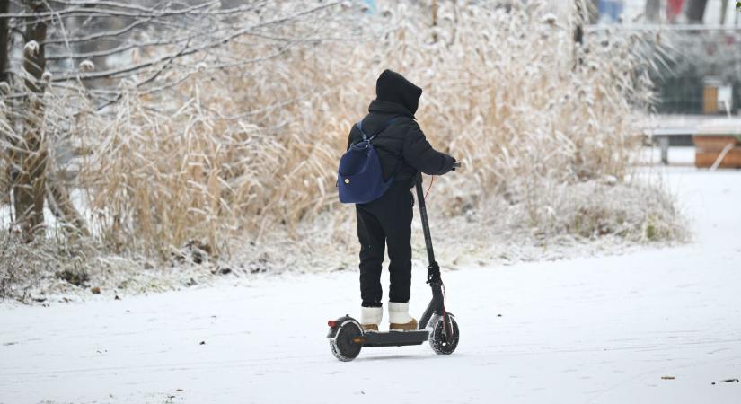 Az elektromos rollerek rejtett veszélyeire hívták fel a figyelmet