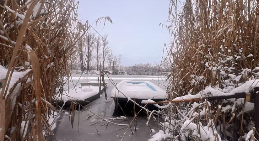 Kétarcú időjárás: nyugaton napsütés, keleten kitart a havazás