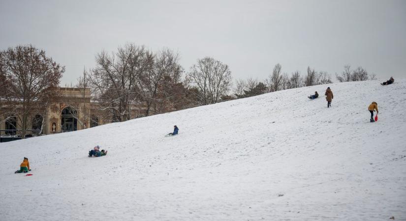 Elő a szánkókkal! – mutatjuk a legjobb helyeket a főváros közelében