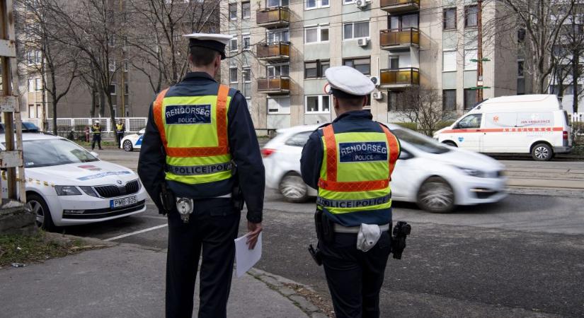 Akár napi négyszer is bemennek a rendőrök a hazai gyermekotthonokba