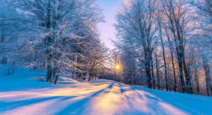 Változik az időjárás: több helyen eláll a havazás, de a neheze csak most jön