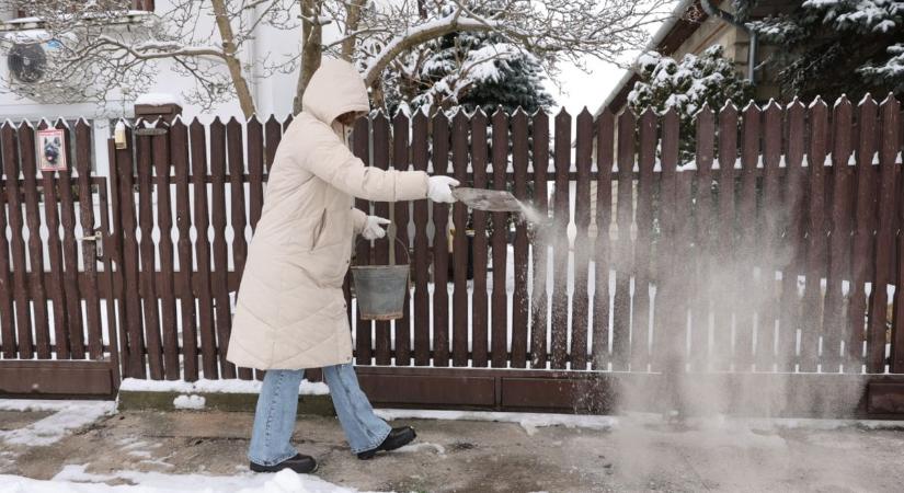 Sót csak a levesbe! Büntetés is járhat, ha rossz megoldást választasz csúszás ellen