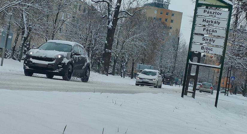 Hófúvás miatt citromsárga figyelmeztetés van érvényben Békés vármegyében is