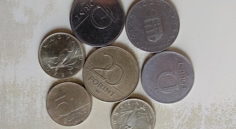 Itt a magyarázat, hogy miért csak 26 277 forintot kapott a kormánytól Abasár