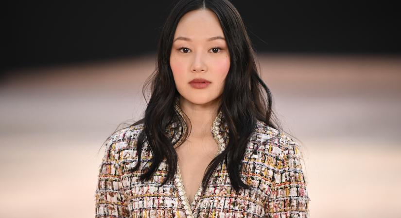 Ő lehet a Bridgerton eddigi legelbűvölőbb főszereplője – Ismerd meg a csoda szép Yerin Hát!