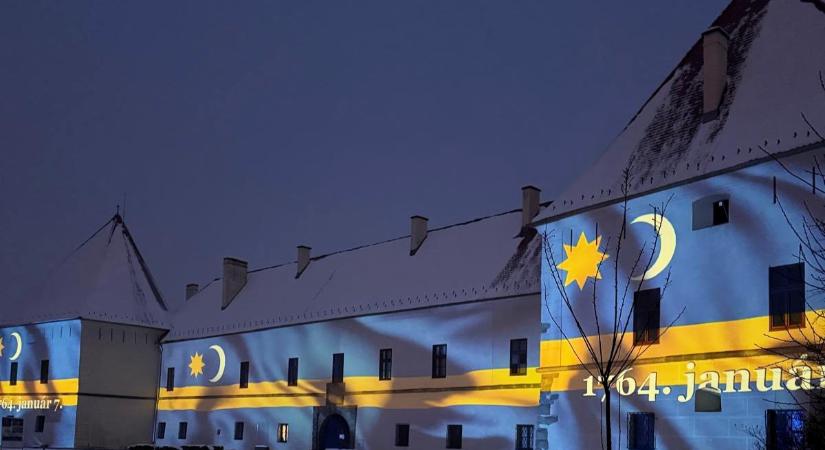 Fényfestéssel emlékeztek Csíkszeredában a Siculicidiumra