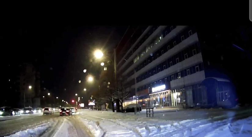 Járhatatlanok az utak Kolozsváron (VIDEÓ)