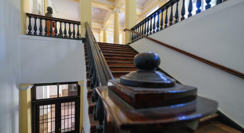 Hiába a munkanap, szombaton nem lesz ügyfélfogadás a debreceni polgármesteri hivatalban