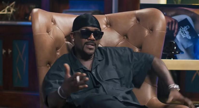 Mentő vitte el a híres zenészt – életveszélyes állapotban került kórházba