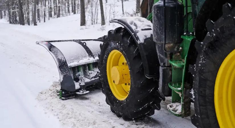 Hófúvás és extrém hideg várható: 10 megyére adtak ki másodfokú figyelmeztetés