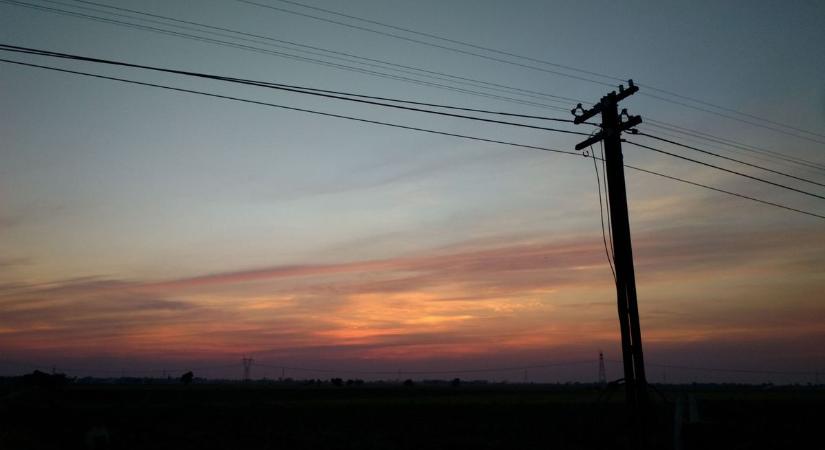 Extrém hideg érkezik, elhalasztja a tervezett áramszüneteket az E.ON