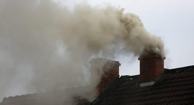 A kormány elhibázott politikája is felelős azért, hogy életveszélyes az ország levegője