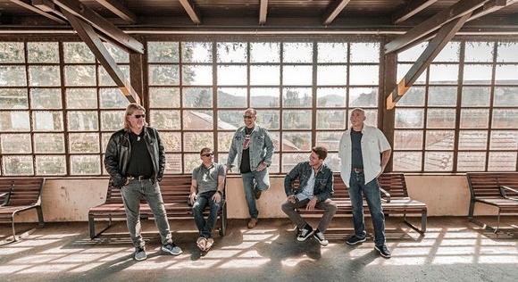 Ismerős Arcok – különleges koncertélmény várható