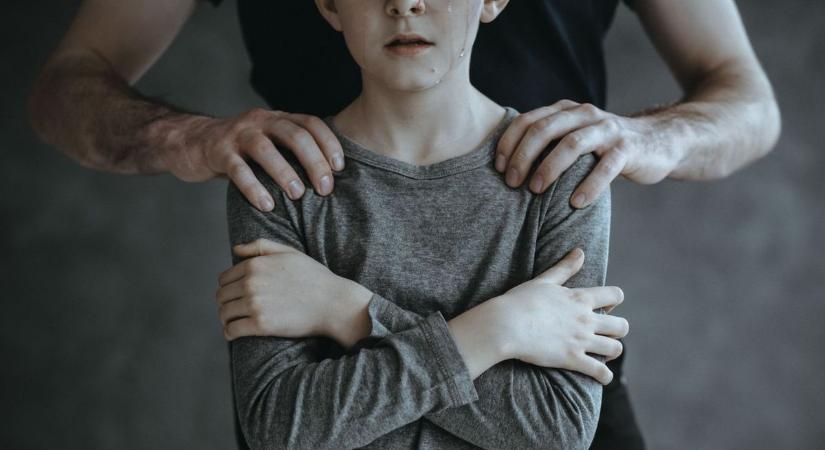 Jogerősen börtönbe küldték pedofíliáért a somogyi politikust